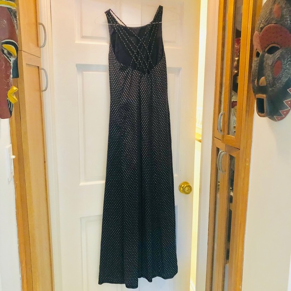 Linda Allard Elegant Silk Maxi Dress - Picture 5 of 8